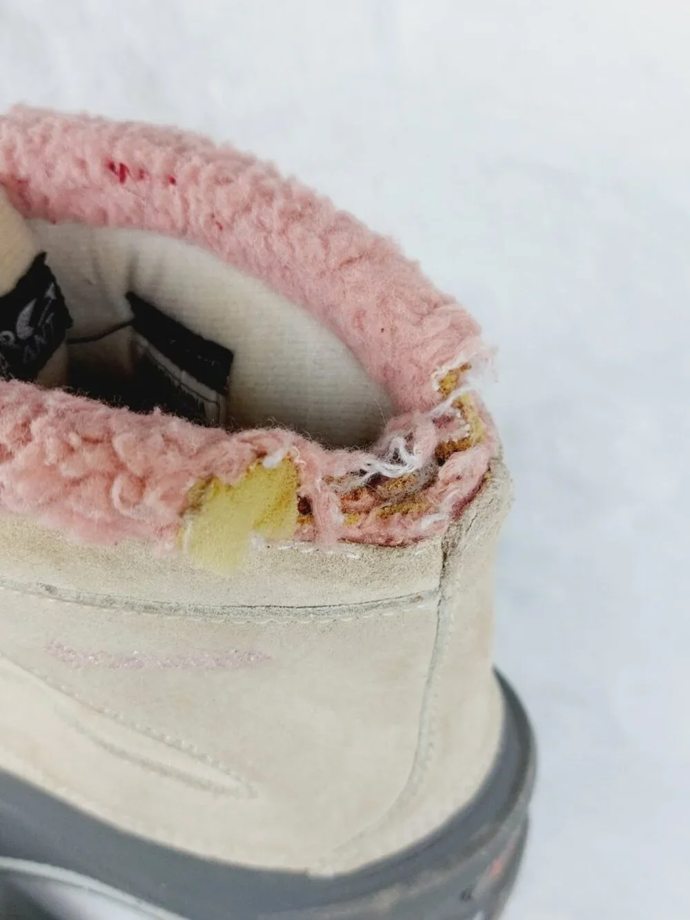 Columbia Women's Off White Pink Cascadian Snowchill Thermolite Winter Boots Sz 8